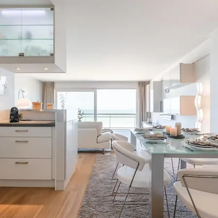 Huswell - Apartment With Stunning Sea View In Middelkerke Exterior photo