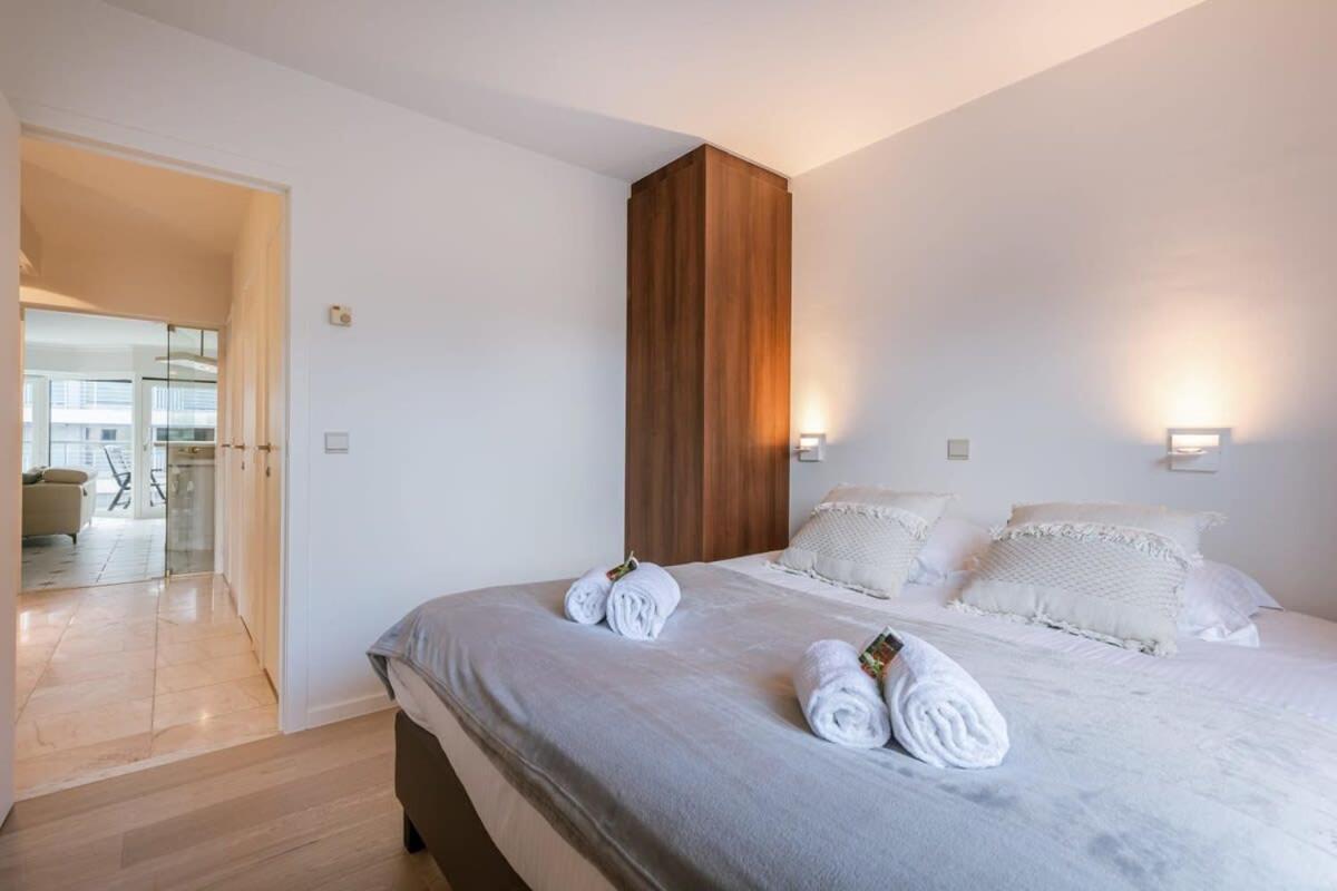 Huswell - With Sideways Sea View In Appartement Middelkerke