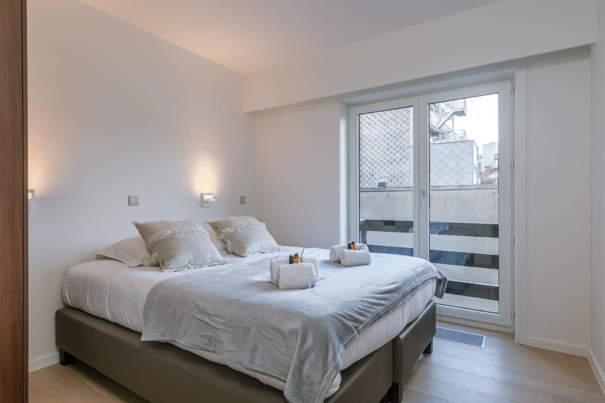 Apartment Huswell - With Sideways Sea View In