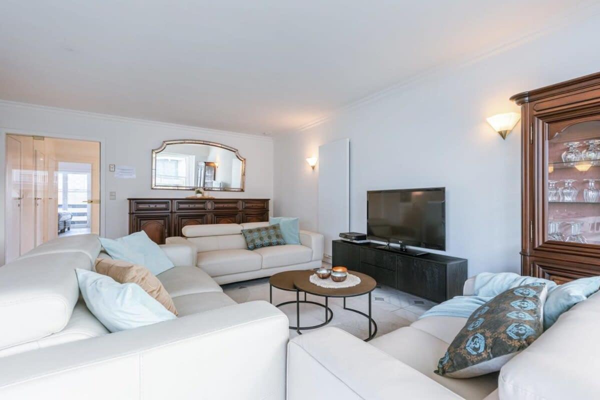 Apartment Huswell - With Sideways Sea View In Middelkerke